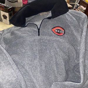Cincinnati Reds pullover